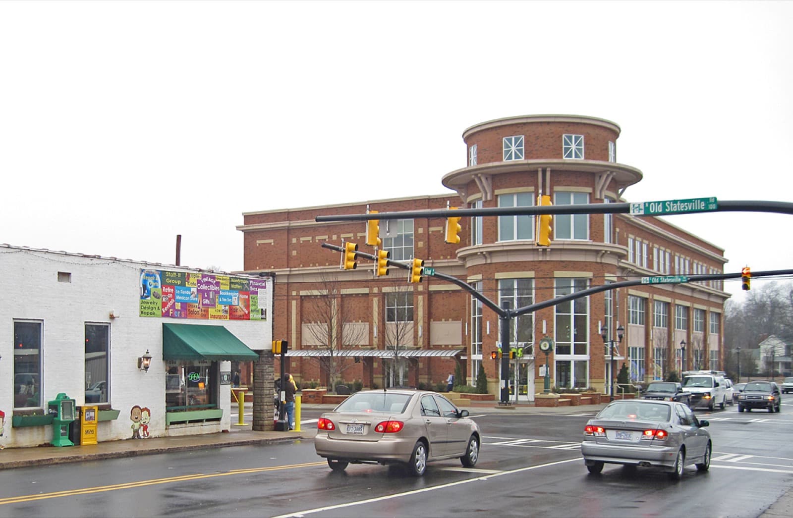 Huntersville, North Carolina: a north Mecklenburg town on the Lake Norman east side near I-77